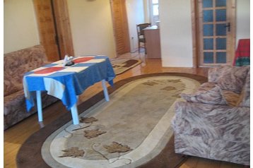 Rumunia Privát Suceava, Zewnątrz